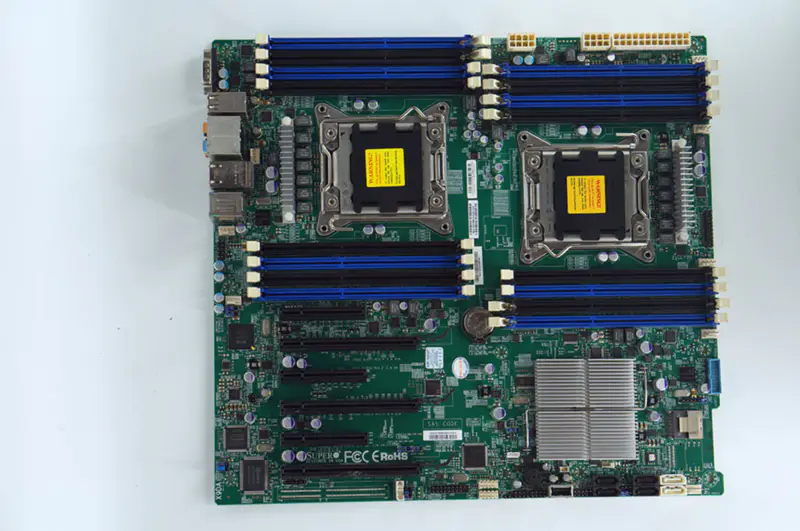 Supermicro X9DAI Moederbord