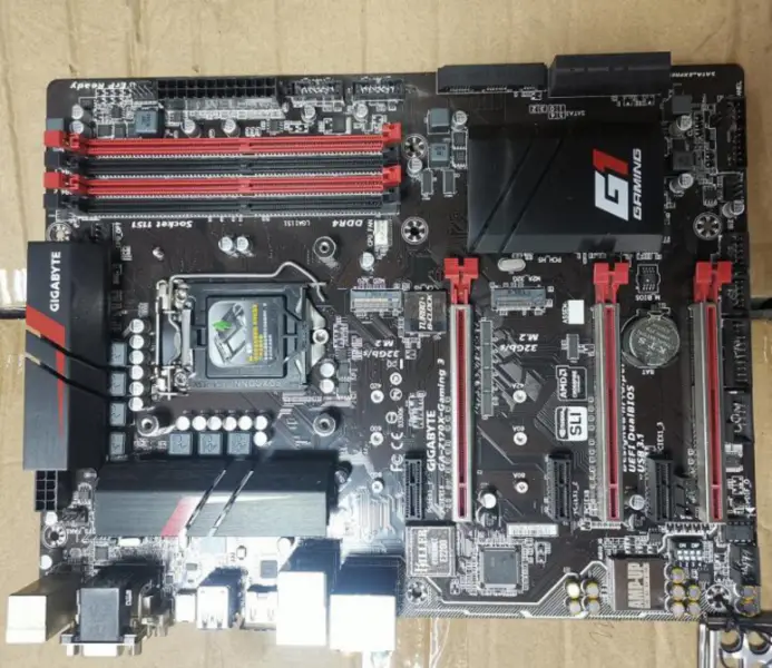 Gigabyte GA-Z170X-GAMING 3 Moederbord