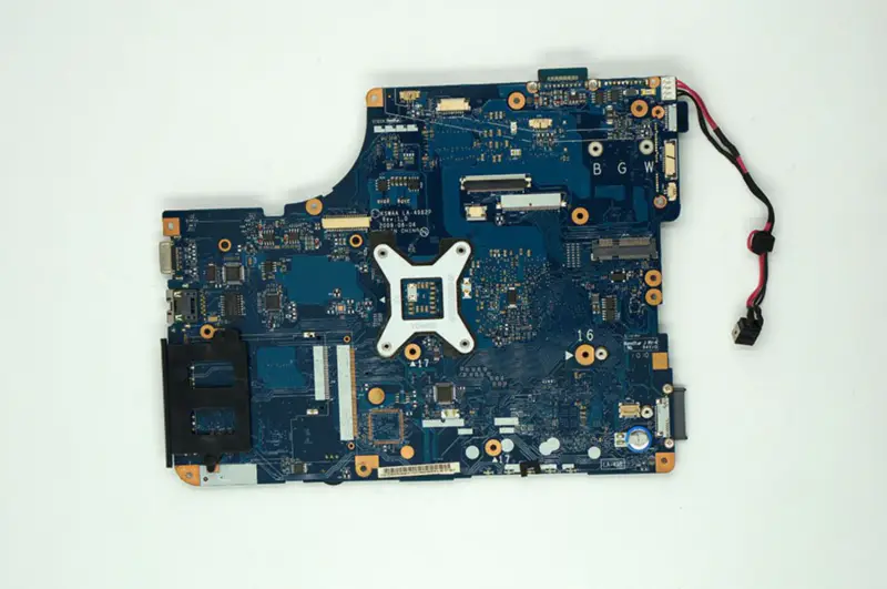 Toshiba L500 L550 L555 LA-4982P GM45 PGA-989 Moederbord
